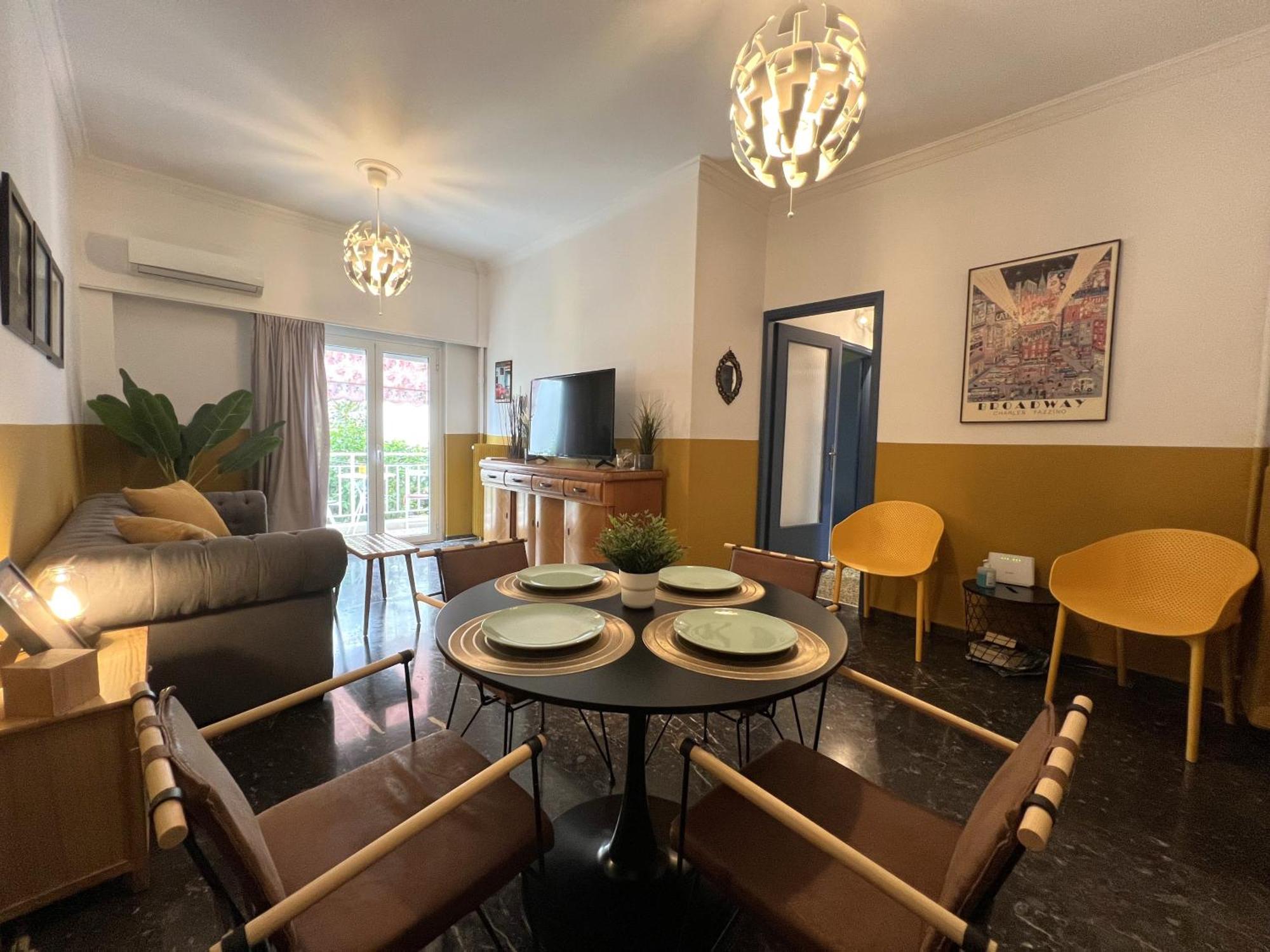 Athenian Vintage Style 2 Bdr Apartment Esterno foto
